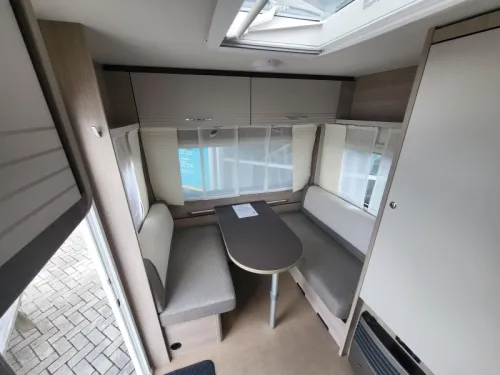 B&uuml;rstner Premio Life 430 TS kenteken 2023, nieuwstaat  foto: 6