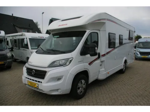 Dethleffs Trend T 7057 EB Einzelbetten, Hubbett. Foto: 2