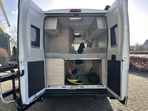 Forster V 636 EB Van conversion with transverse bed  photo: 15