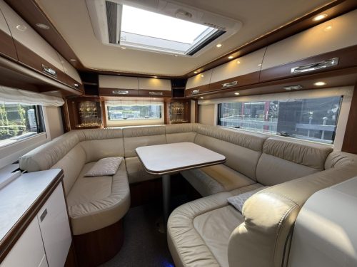 Carthago Liner For Two 53 L U-shaped dinette - Full accessories photo: 11