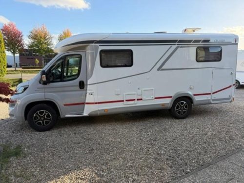 LMC Cruiser T 662 T young used photo: 4