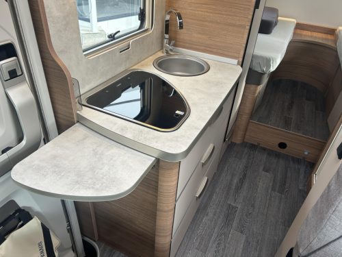 Knaus L!ve Ti 650 MEG Low bed + towbar photo: 11