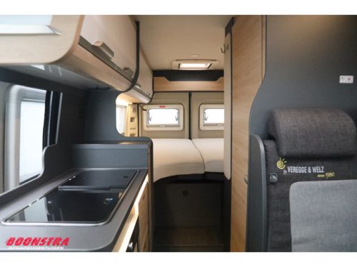 Knaus Lifetime K250/4 2.2 M. Jet L&auml;ngsbetten Mittlere K&uuml;che Sitzgruppe Tempomat Navi Kamera AHK Klimaanlage Foto: 11