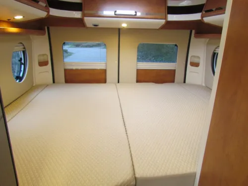 Malibu Charming GT Skyview 600 DB Querbett, Automatik, Foto: 2