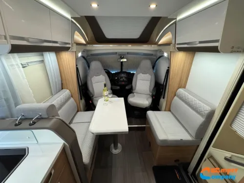 Adria Matrix 640 DC Queensbed / Face to face  photo: 12