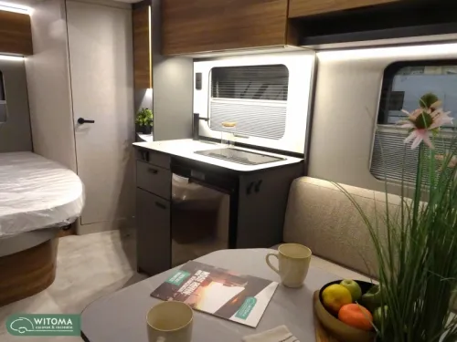 Eriba Novaline 465 Super compact caravan photo: 2