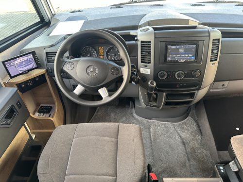 Frankia Platin 8400 QD Mercedes Automatic 190HP photo: 20