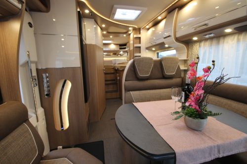 Carthago C-tourer I 148 LE photo: 6