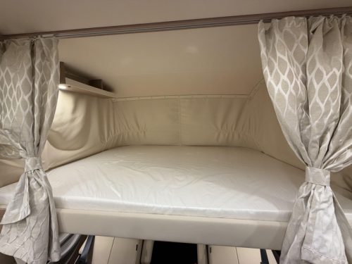 Carthago C1-Tourer I 149 RB-LE Met Hefbed MB-Sprinter  foto: 11