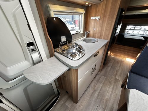 Weinsberg CaraHome 600 DKG Bunk bed/Overcab/6-seater photo: 11