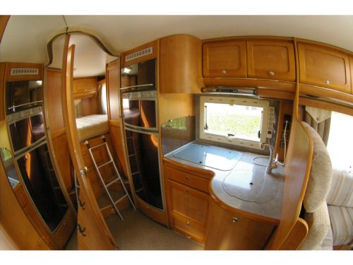 Rapido Le Randonneur 7093 F Transverse bed, XXL Garage. photo: 10