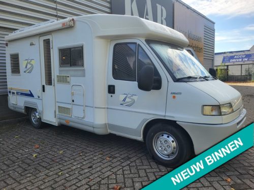 Fiat B&uuml;rstner 2.8TD 4 PERSOONS Foto: 2