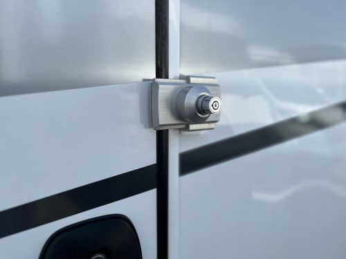 Mobilvetta Kea 90 I A-class Motorhome  photo: 17