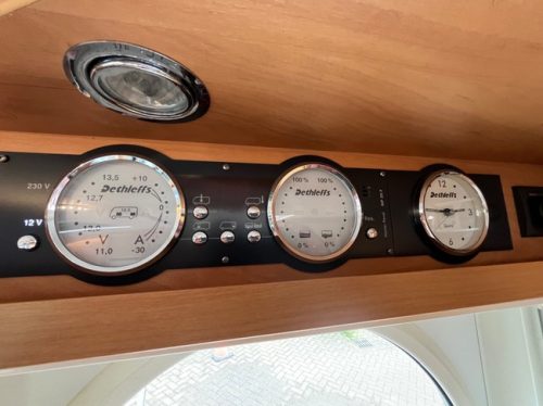Dethleffs Globebus Syst&egrave;me de nivellement Lits jumeaux Climatisation R&eacute;gulateur de vitesse Raccordement gaz fixe photo : 19