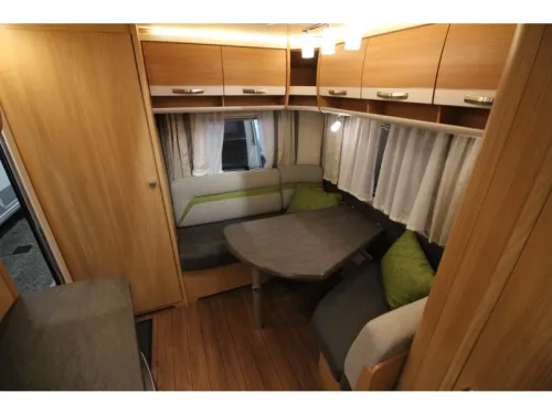 Knaus Sudwind Silver Selection 420 QD Rangierhilfe Thule 6300 Vorzelt Foto: 10