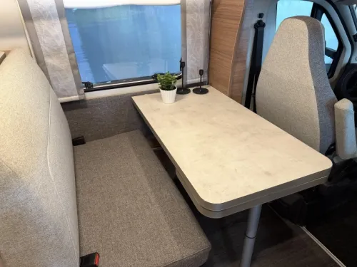 Knaus L!ve Ti 650 MEG automatic low length bed photo: 11