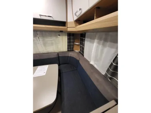 Dethleffs Camper 450 FR Rangierhilfe, Zelt, Markise  Foto: 7