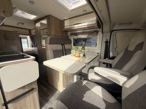 Karmann dexter 625 automatic 150 hp camper van length beds air conditioning leather awning tow bar alloy wheels 16 inch remis pleated blinds photo: 11