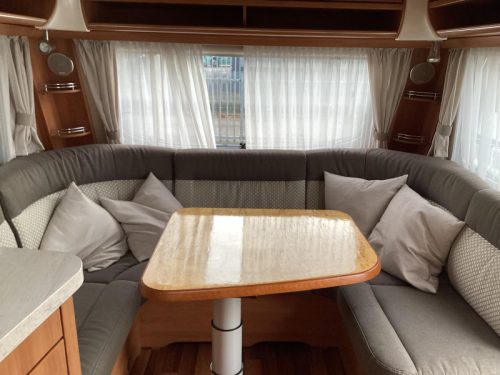 Eriba Nova Luxus Line 465 Mover/ toldo de casete foto: 2