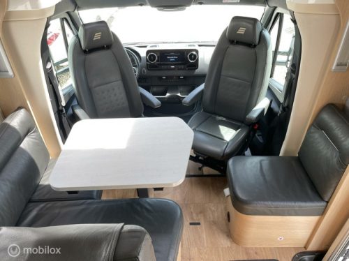 Hymer B-MCT 600 White-line Mercedes B-MCT 600 White-line Single beds, Electric Pop-up bed(!!), XXL Garage and Packed with Extras! photo: 1