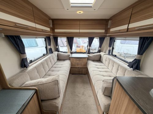 Elddis Crusader Solano 462 Mover, auvent. chauffage par le sol photo : 6