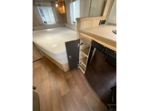 Eriba Nova GL - 60 edition 465 NEAT-MOVER-AWNING photo: 7