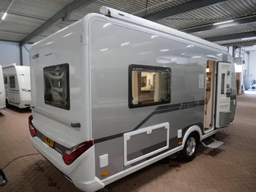 Eriba Nova 445 INKLUSIVE RANGIERHILFE und MARKISE Foto: 1
