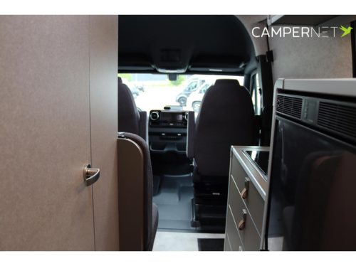 Hymer Grand Canyon S 700 190pk Automatique 4x4 | Pack Premium | Lits jumeaux | Lithium | Auvent | 6.97m | Chauffage diesel | Si&egrave;ge chauffant photo: 20