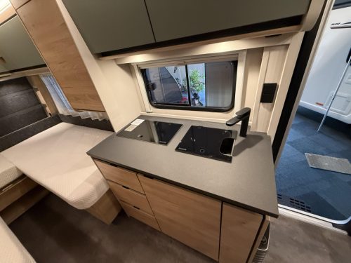 Dethleffs Camper 460 EL 2 BETTEN SITZGR EX VERMIETUNG Foto: 7