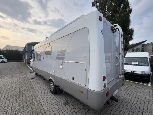 Hymer S 820 photo: 5