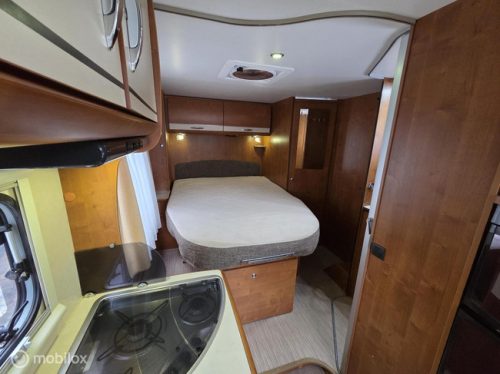 RAPIDO 690F 2010 131pk &acirc;Airco, Solar, Queensbed, Trekhaak&acirc; foto: 16