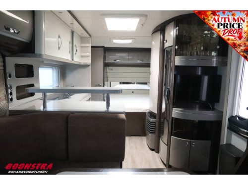 Hobby 560 CFE Premium Mover Awning French bed Central kitchen Dinette LMV photo: 9