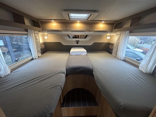 Knaus Sky Wave Aire acondicionado 230V, panel solar foto: 10