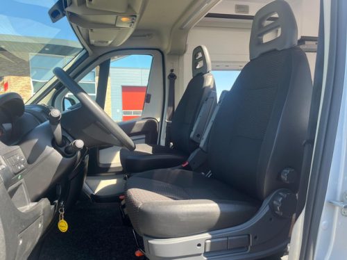 Citro&euml;n Jumper 35 2.2 HDI | Van conversion | Camera | Cruise | Awning | Towbar | Bearlock | Pilot seats | 2 Single beds | Webasto auxiliary heater photo: 8