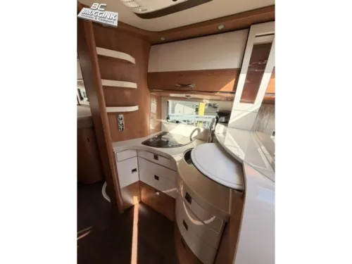 Carthago Chic C-Line I 4.9 LE NO POP-UP BED! photo: 6