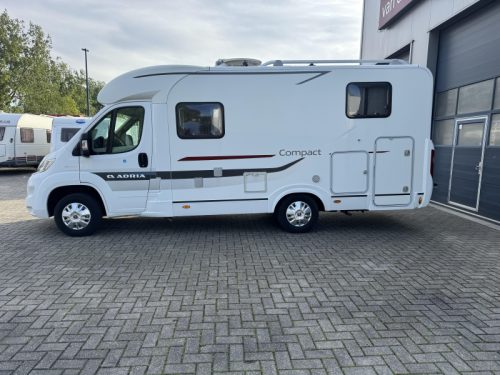 Adria Compact 600 SL EINZELBETTEN Foto: 1