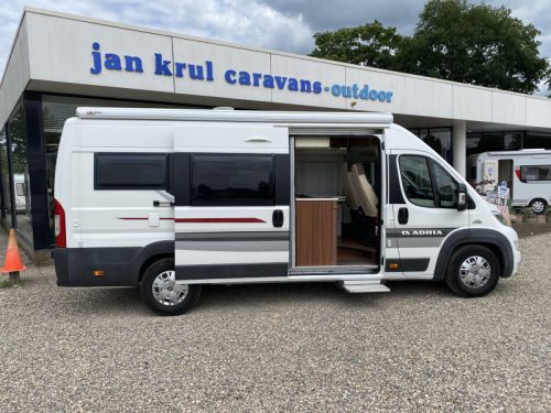 Adria Twin 640 SLX L&auml;ngsbetten wie neu Foto: 1