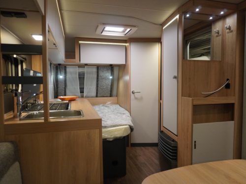 Knaus Sport 450 FU RONDZIT FRANS BED!! Foto: 4
