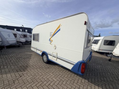Knaus Blue Line 400 TK Bunk bed, 2x Seating & Awning  photo: 17