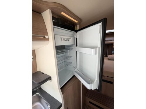 Carthago 640 LE Charming GT Autom&aacute;tico Camas Individuales Panel Solar Suspensi&oacute;n Neum&aacute;tica foto: 17