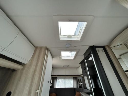 Hobby De Luxe 460 UFE New 2026 photo: 13