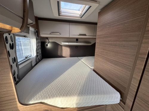 Knaus Tourer Van 500 MQ Automaat 3 pers Hubdach Foto: 18