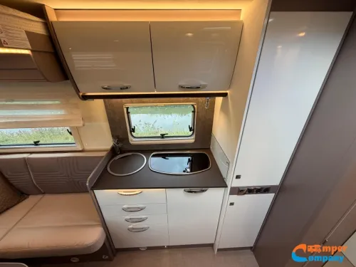 B&uuml;rstner Lyseo Privilege TD 644 G Ger&auml;umige Rundsitzgruppe | Hubbett Foto: 12