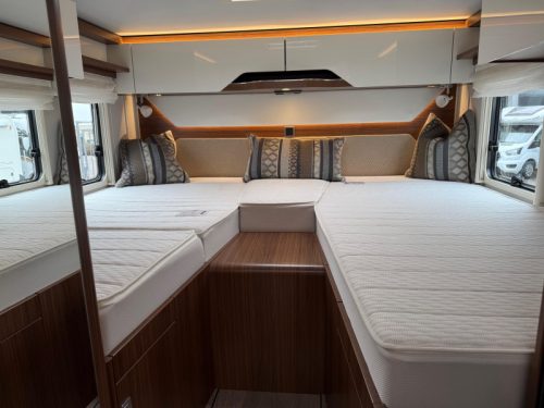 Hymer B-MC I 600 Without Pop-top Roof FullOptions photo: 12