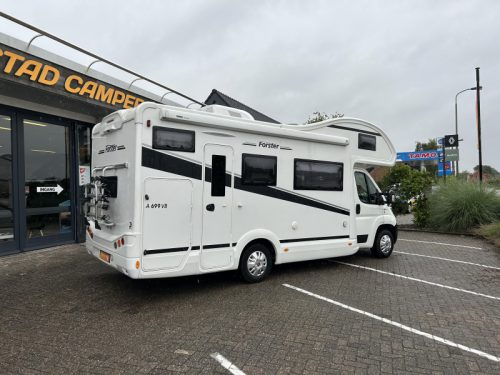 Forster A699 VB Overcab - Family Motorhome photo: 3