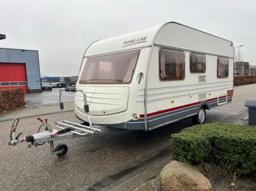 HOME-CAR Racer 45 Spirit | French bed | Dinette | Front bicycle rack | Heater | Refrigerator | Toilet and sink photo: 2