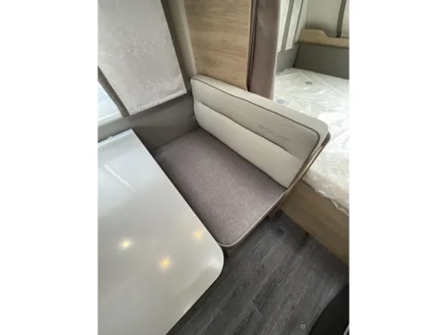 Weinsberg CaraOne Edition HOT 480 QDK STAPELBED-ACTIE MODEL Foto: 3