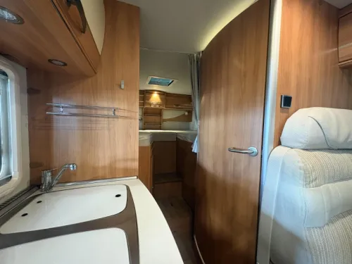 Hymer Exsis-I 474 solar panel / bearlock  photo: 15
