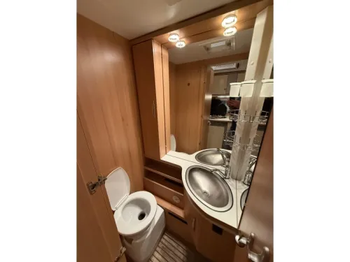 TEC Weltbummler 500 TE 2 BETTEN RANGIERHILFE DACHMARKISE  Foto: 17