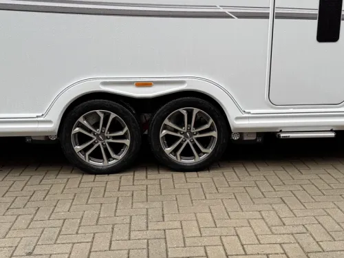 Kabe Imperial 740 TDL Modell 2026 - E5 Aufteilung  Foto: 4